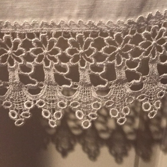 LF white tank top - Picture 3 of 3